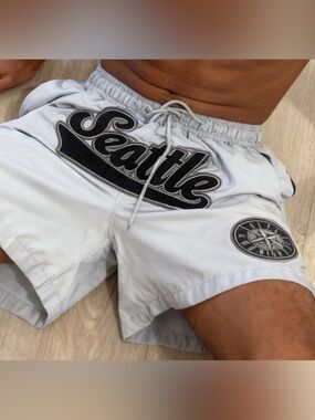 Seattle Graphic Light Gray Athletic Shorts